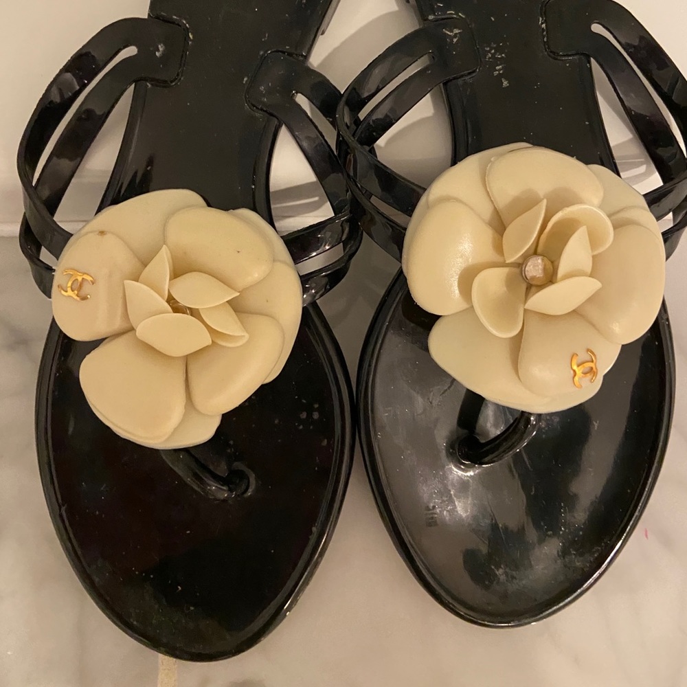 Dupe Flip Flops
